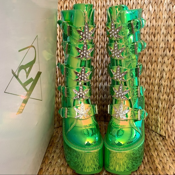 YRU Shoes - New YRU Dune Weed Green Holo Platform  Boots